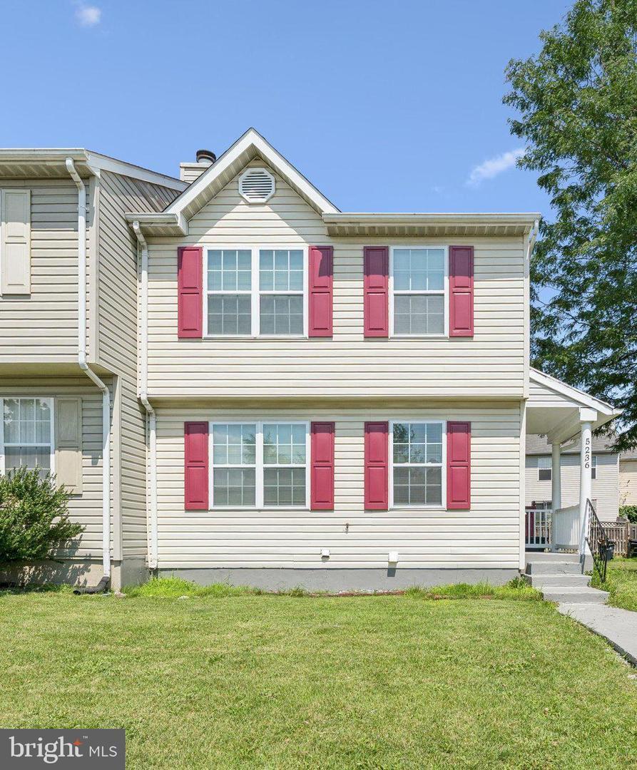 Property Photo: 5236 Daventry Terrace MD 20747