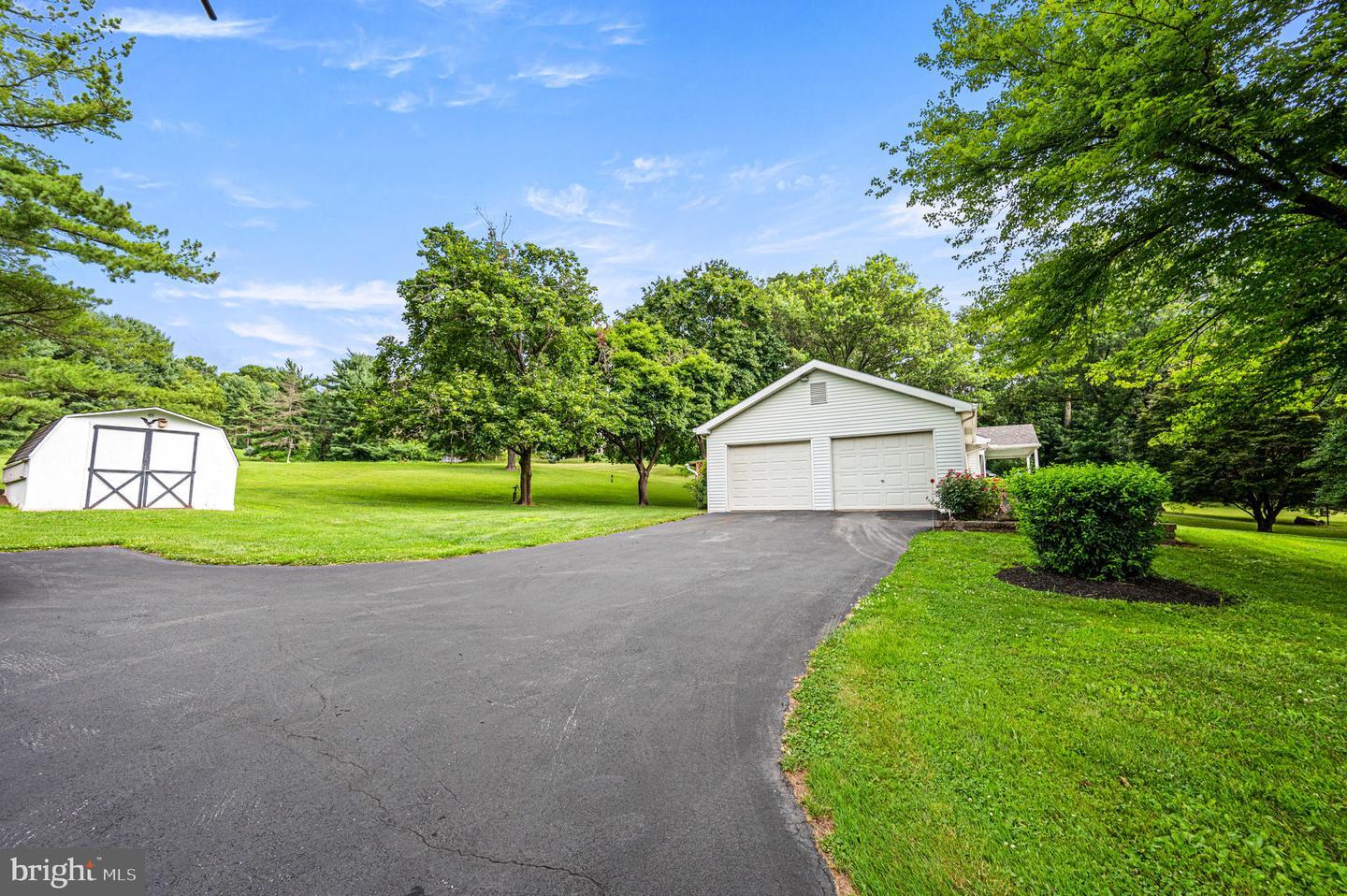 Property Photo: 1505 Harvey Lane PA 19465