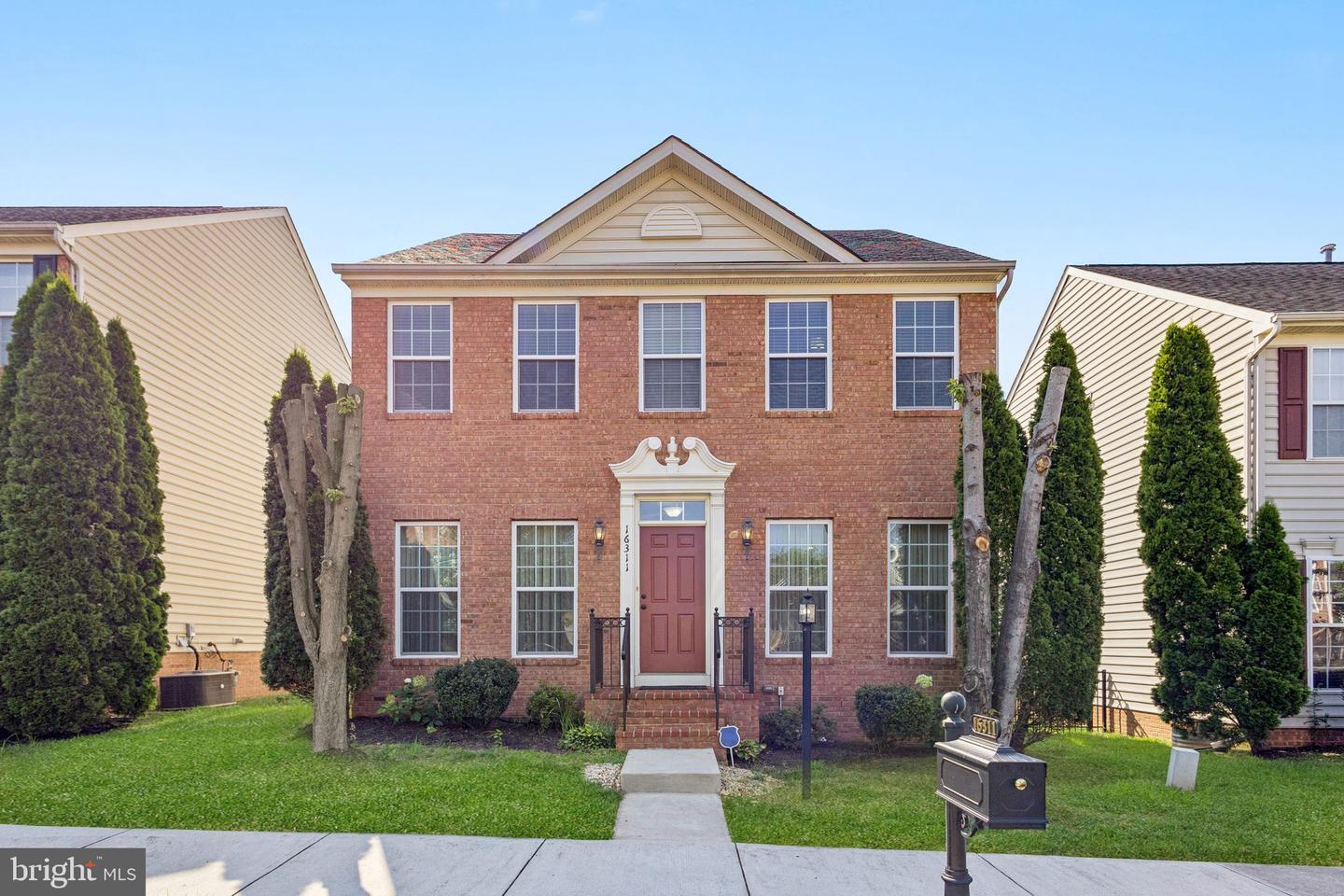Property Photo: 16311 Catenary Drive VA 22191