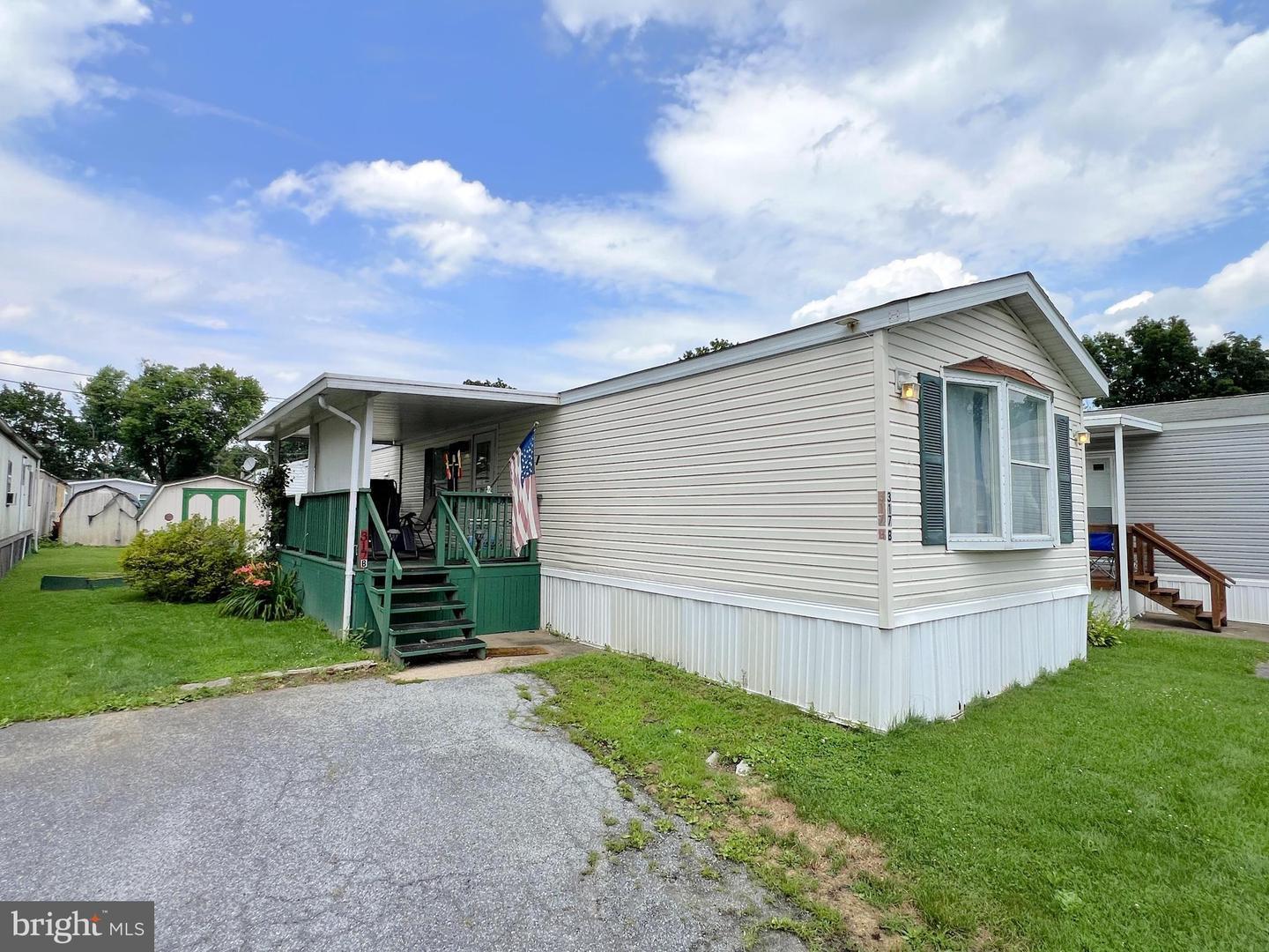 317 Caravan Court B  Middletown PA 17057 photo