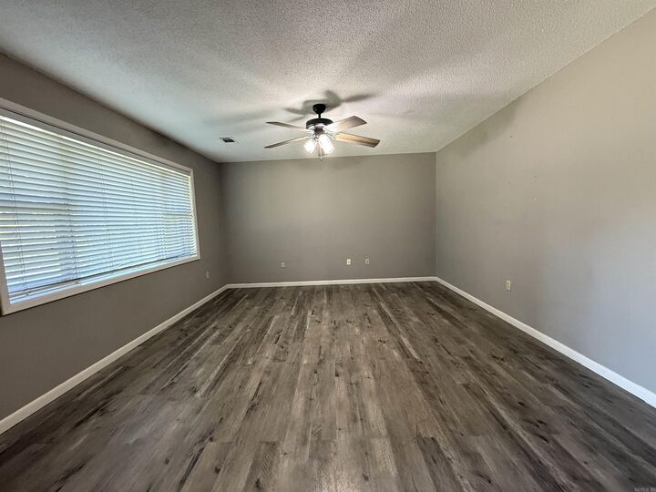 Property Photo:  1905 Glendale  AR 72450 