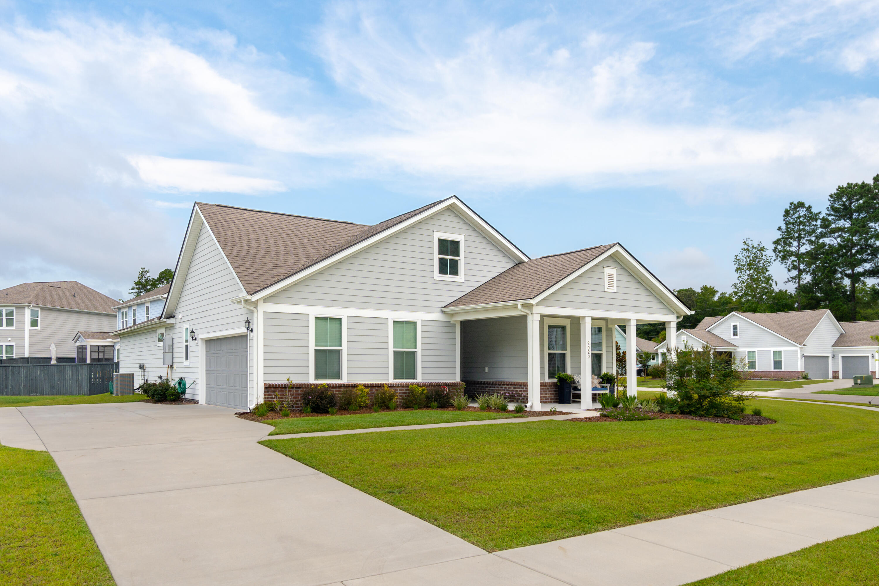 Property Photo: 2020 Parish House Circle SC 29455