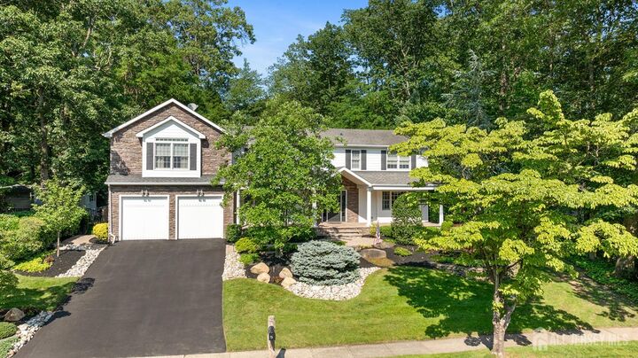 7 Lorraine Court  East Brunswick NJ 08816 photo