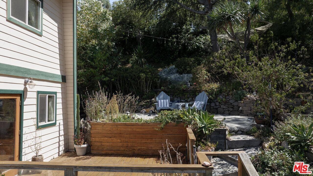 Property Photo: 1212 Fernwood Pacific Dr CA 90290