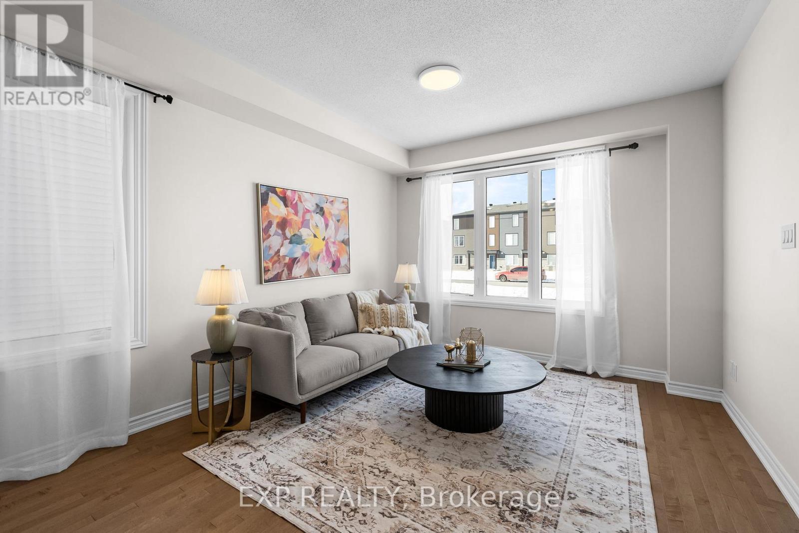 Property Photo: 1074 Chapman Mills Drive ON K2J 6P5