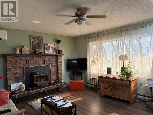 Property Photo: 532 6th. Avenue North BC V0B 1G0