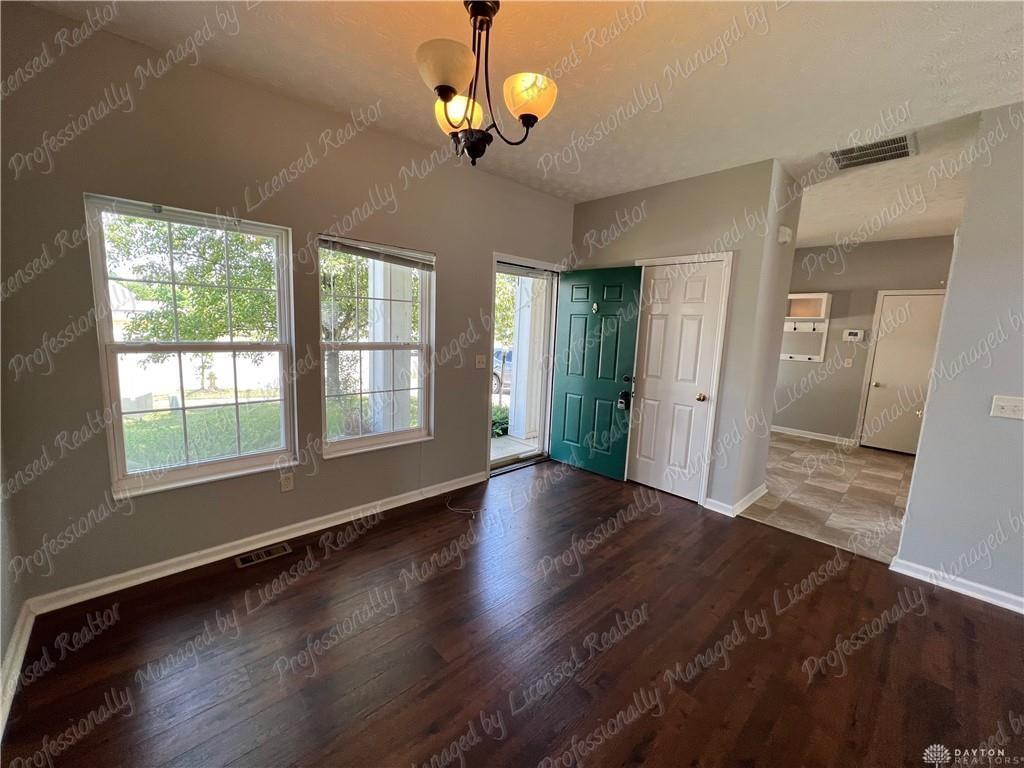 Property Photo: 2981 Hickory Ridge Court OH 45431
