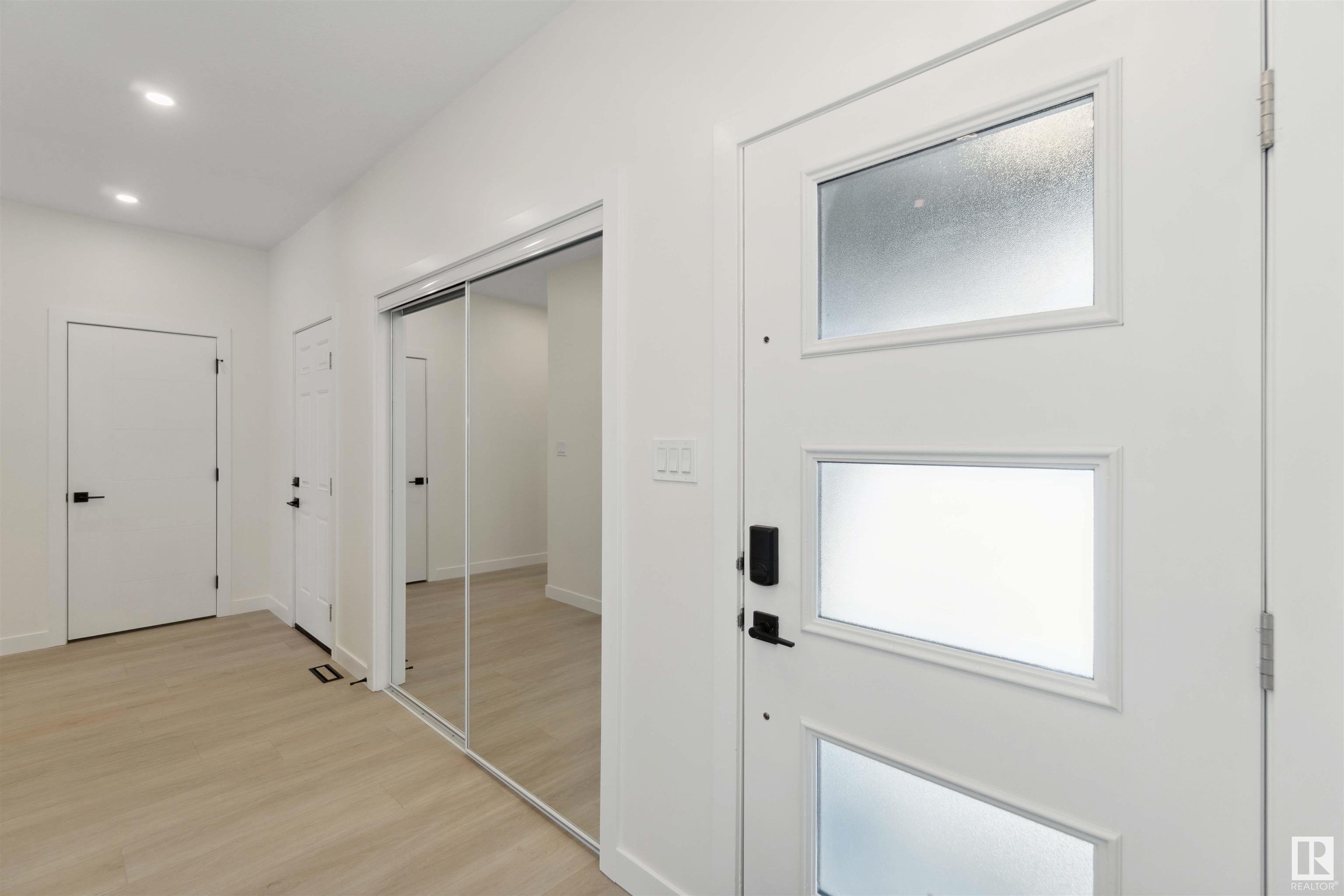 Property Photo: 15 Brunswyck Crescent AB T7X 0Y9