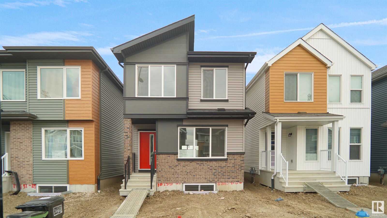 Property Photo:  20931 16 Avenue NW  AB T5Z 0T4 