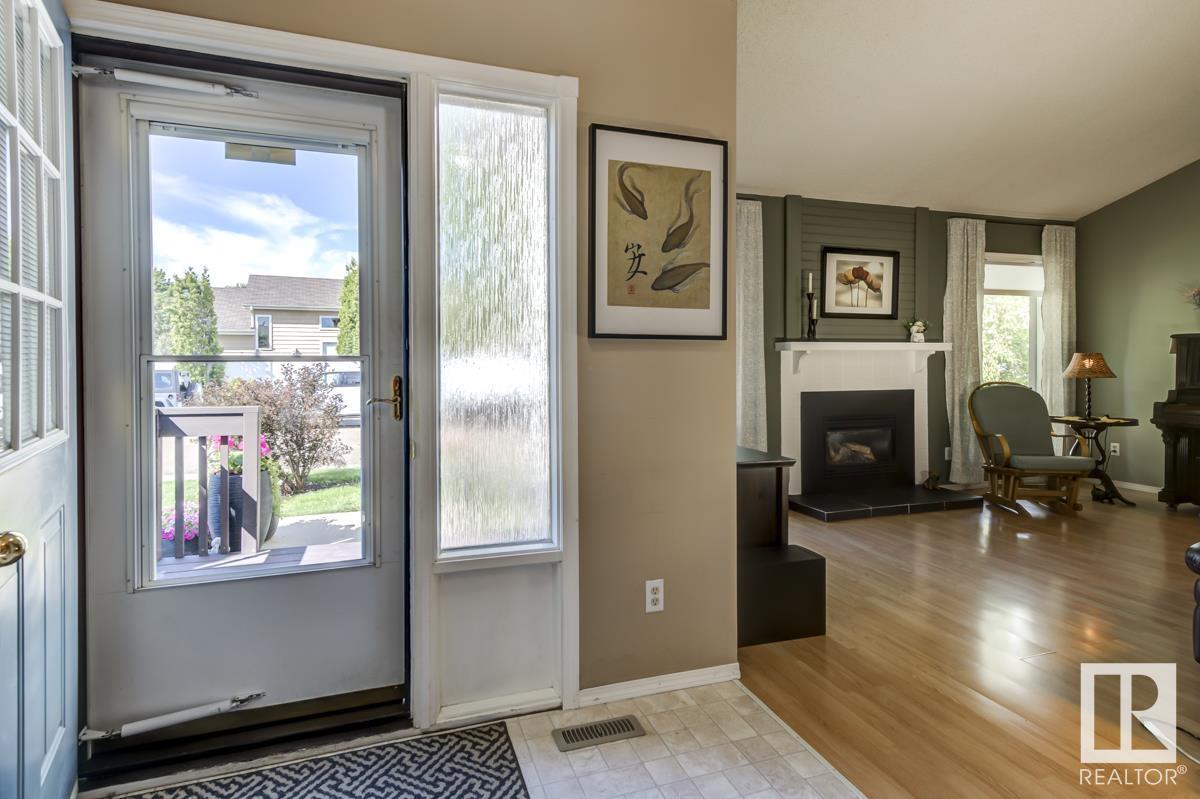 Property Photo:  456 Kirkpatrick Crescent NW  AB T6L 5E1 