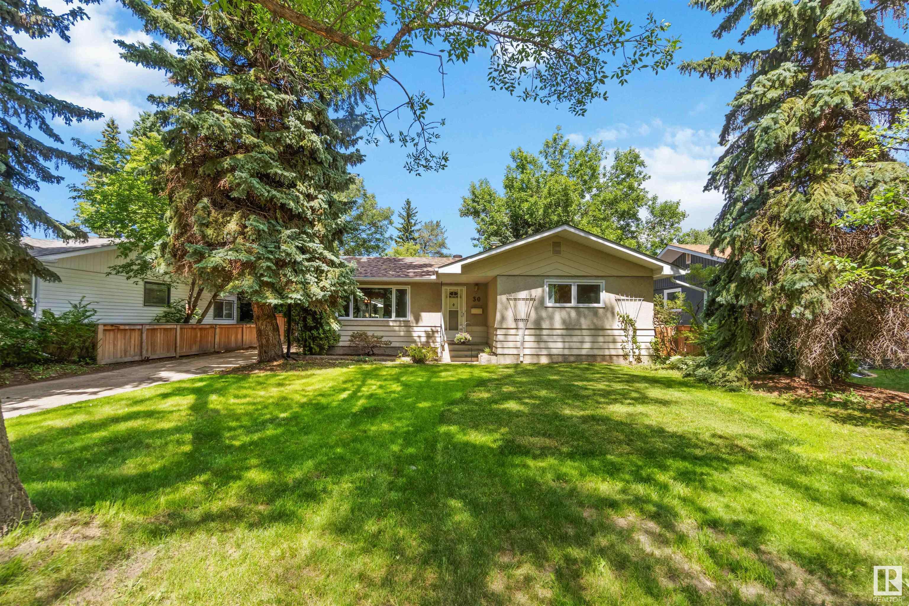 Property Photo: 30 Hazel Street AB T8A 1H6