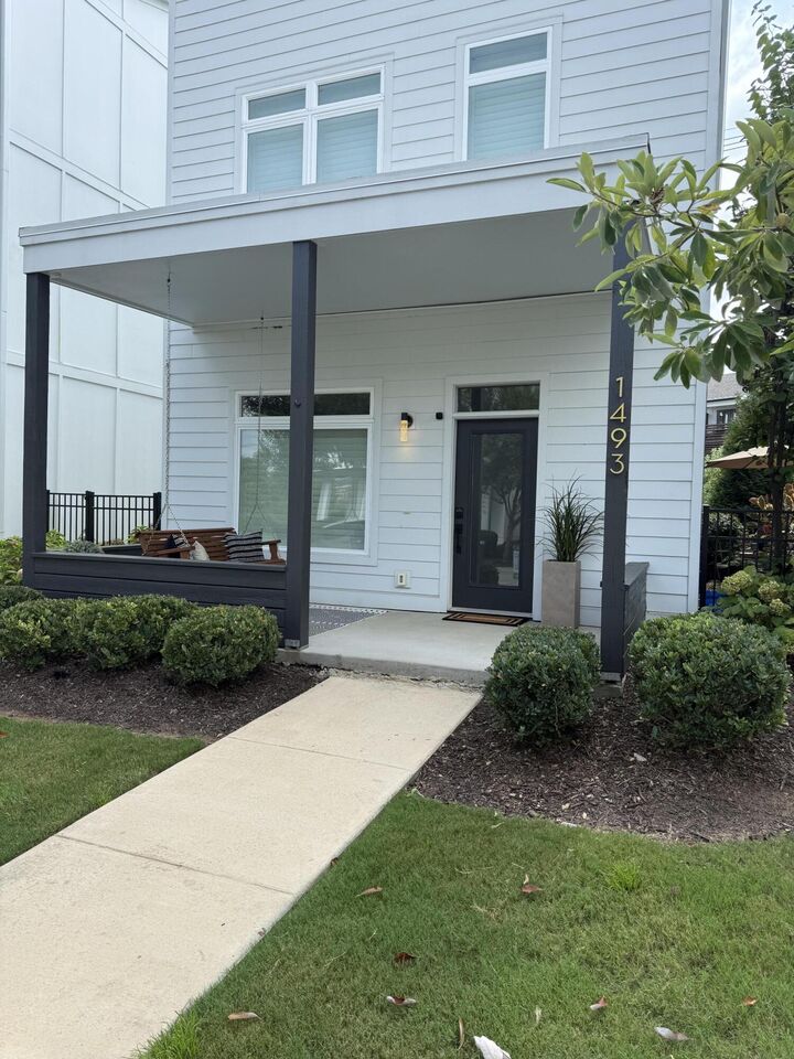 Property Photo: 1493 Sinclair Avenue TN 37408