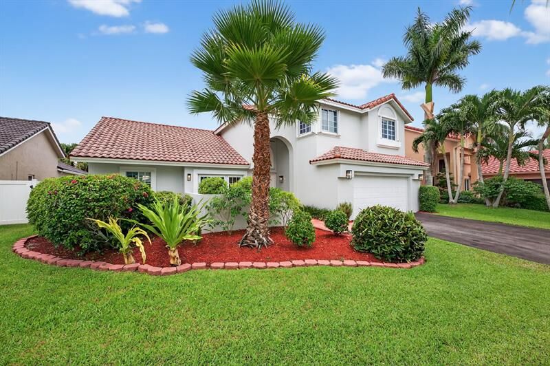 Property Photo:  1080 Spyglass  FL 33326 