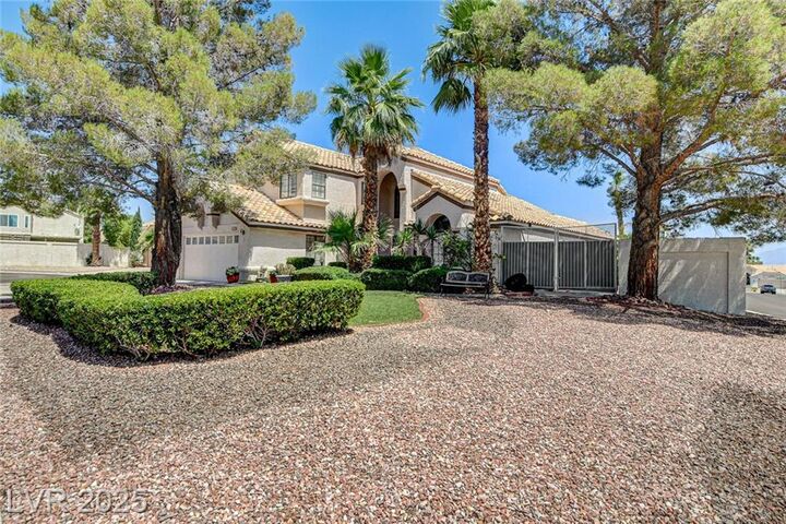 Property Photo: 8344 Snowmass Drive NV 89128