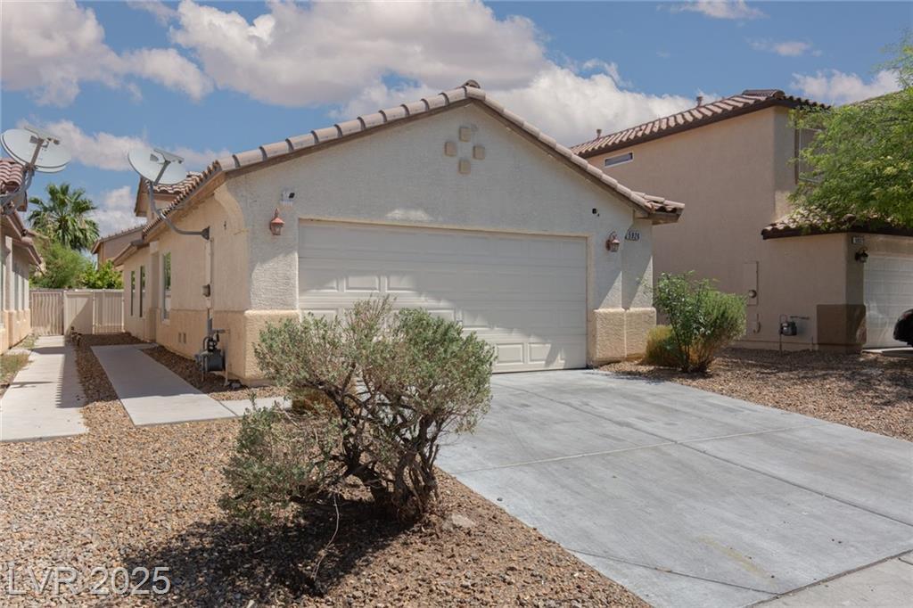 Property Photo: 5926 Mahogany Mountain Drive NV 89142
