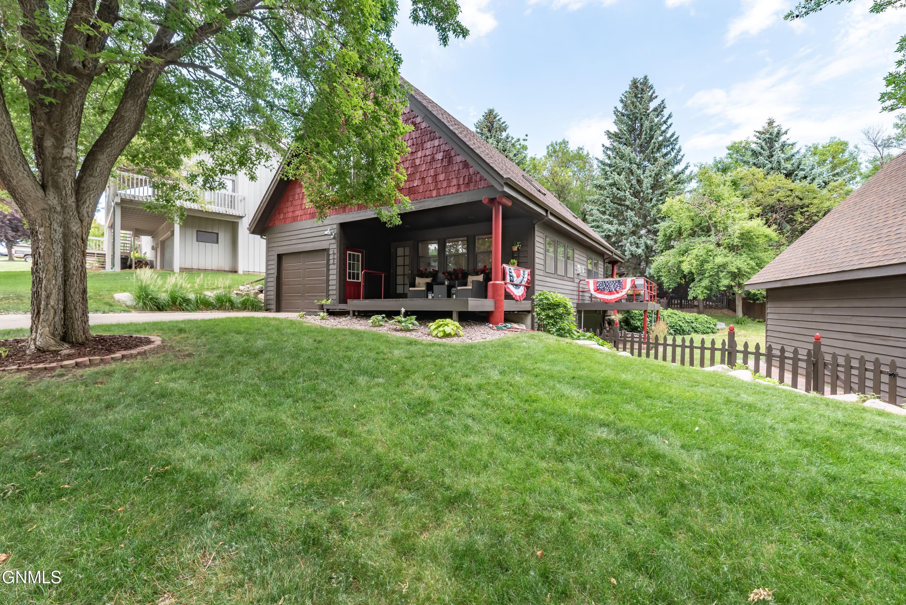508 Portage Drive  Bismarck ND 58503 photo