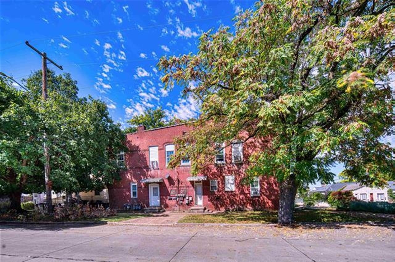 Property Photo: 738 First St KY 42420