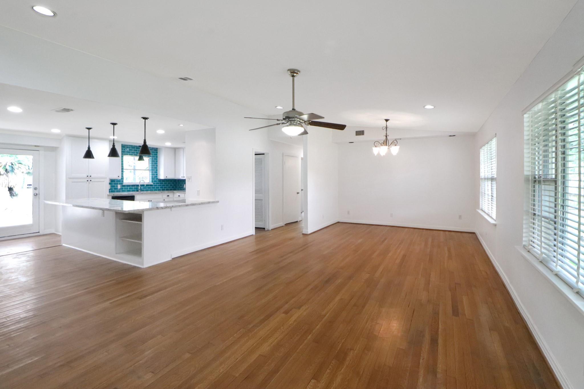Property Photo:  5518 Holly Street  TX 77081 