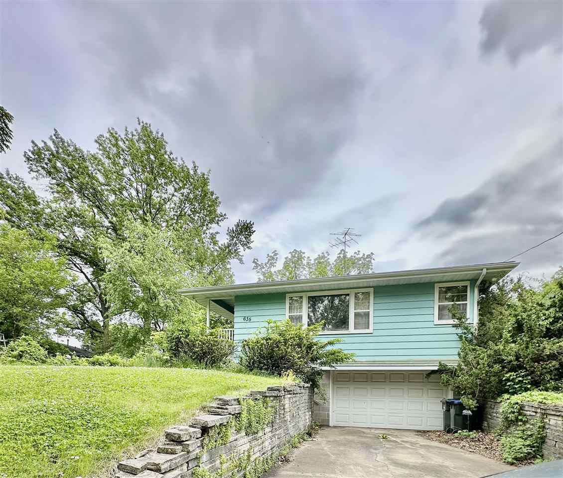 635 Whiting Ave  Iowa City IA 52245 photo