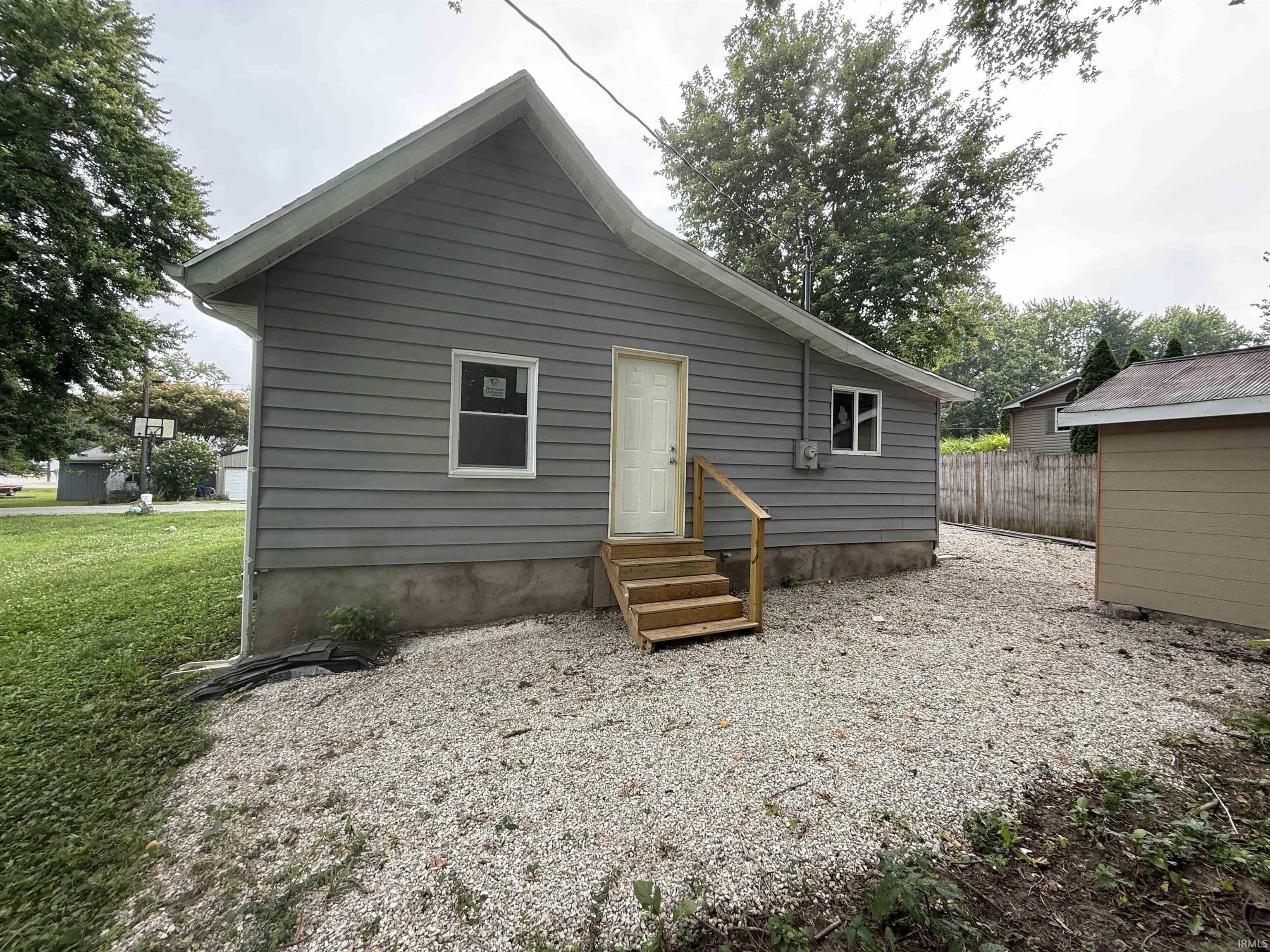 Property Photo:  409 N 11th Street  IN 47567 