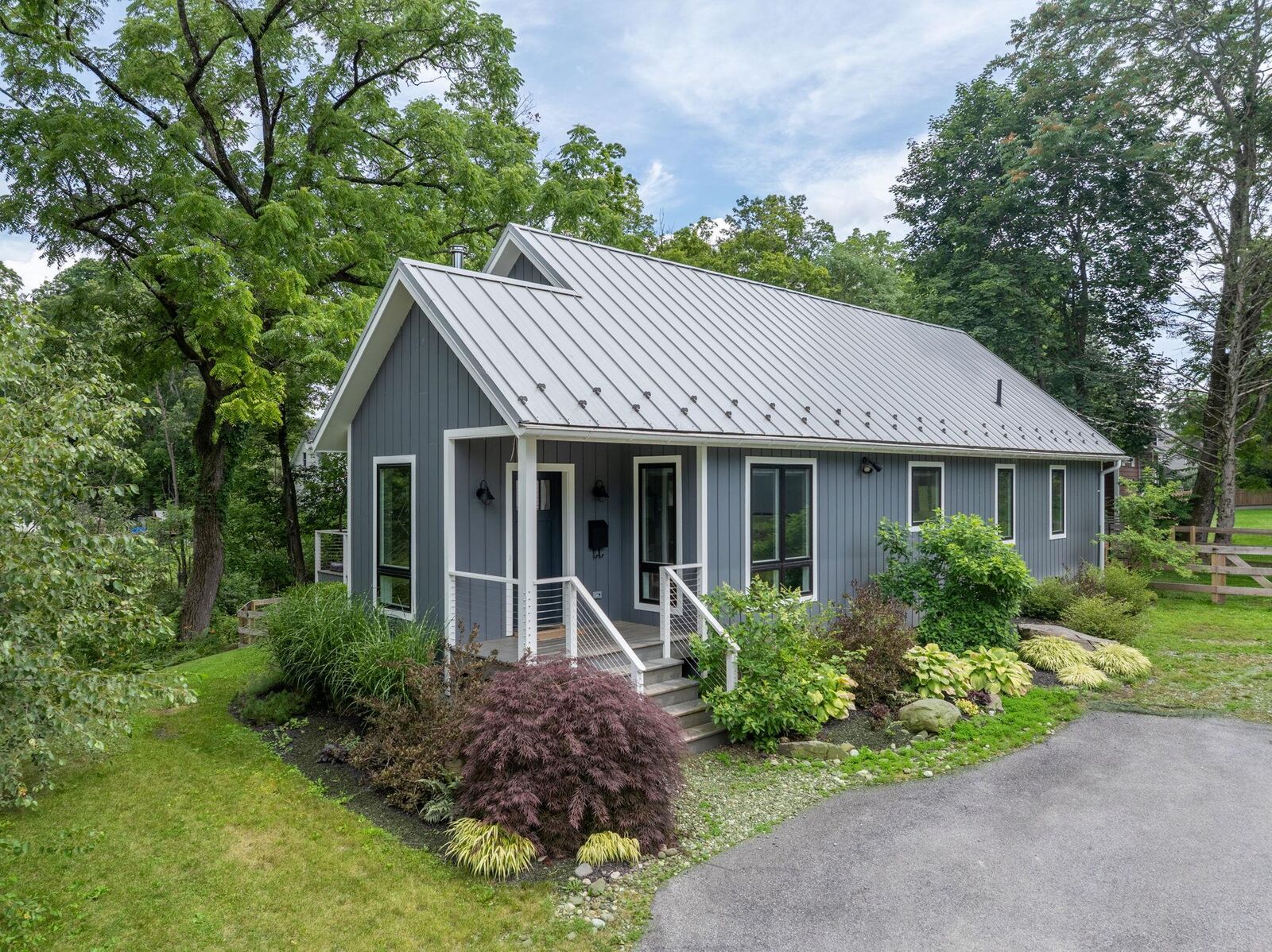 Property Photo:  10 Huntington Road  NY 12572 