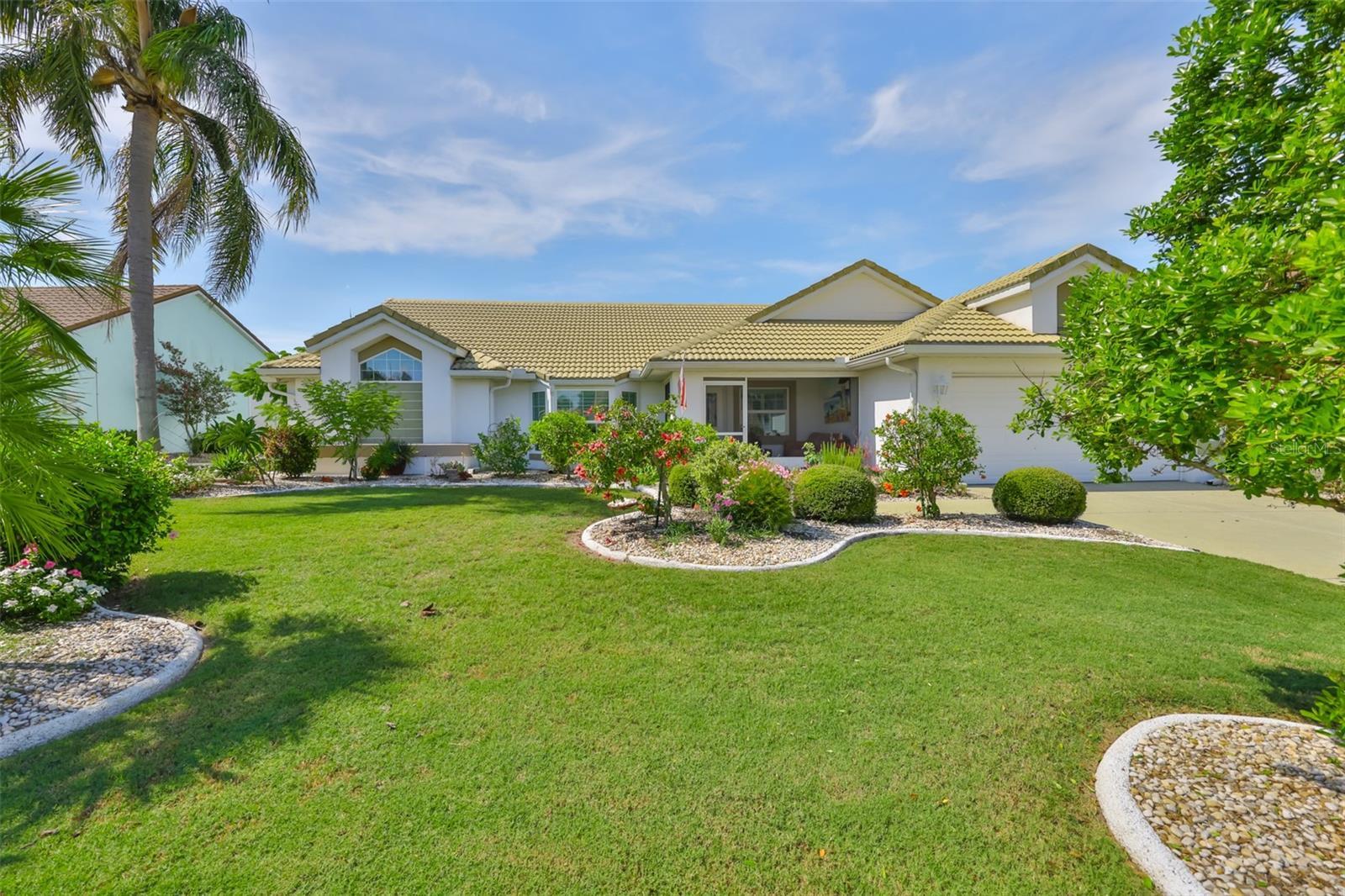Property Photo: 2249 New Bedford Drive FL 33573