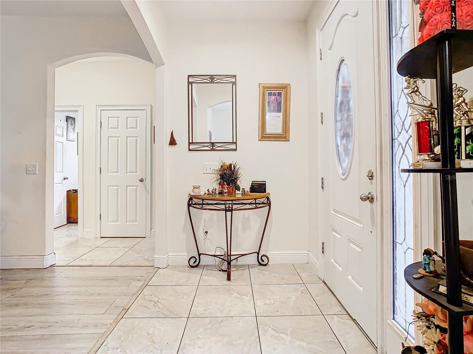 Property Photo: 2218 W Gore Street FL 32805