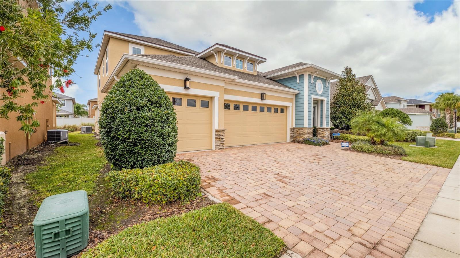 Property Photo: 2683 Amati Drive FL 34741