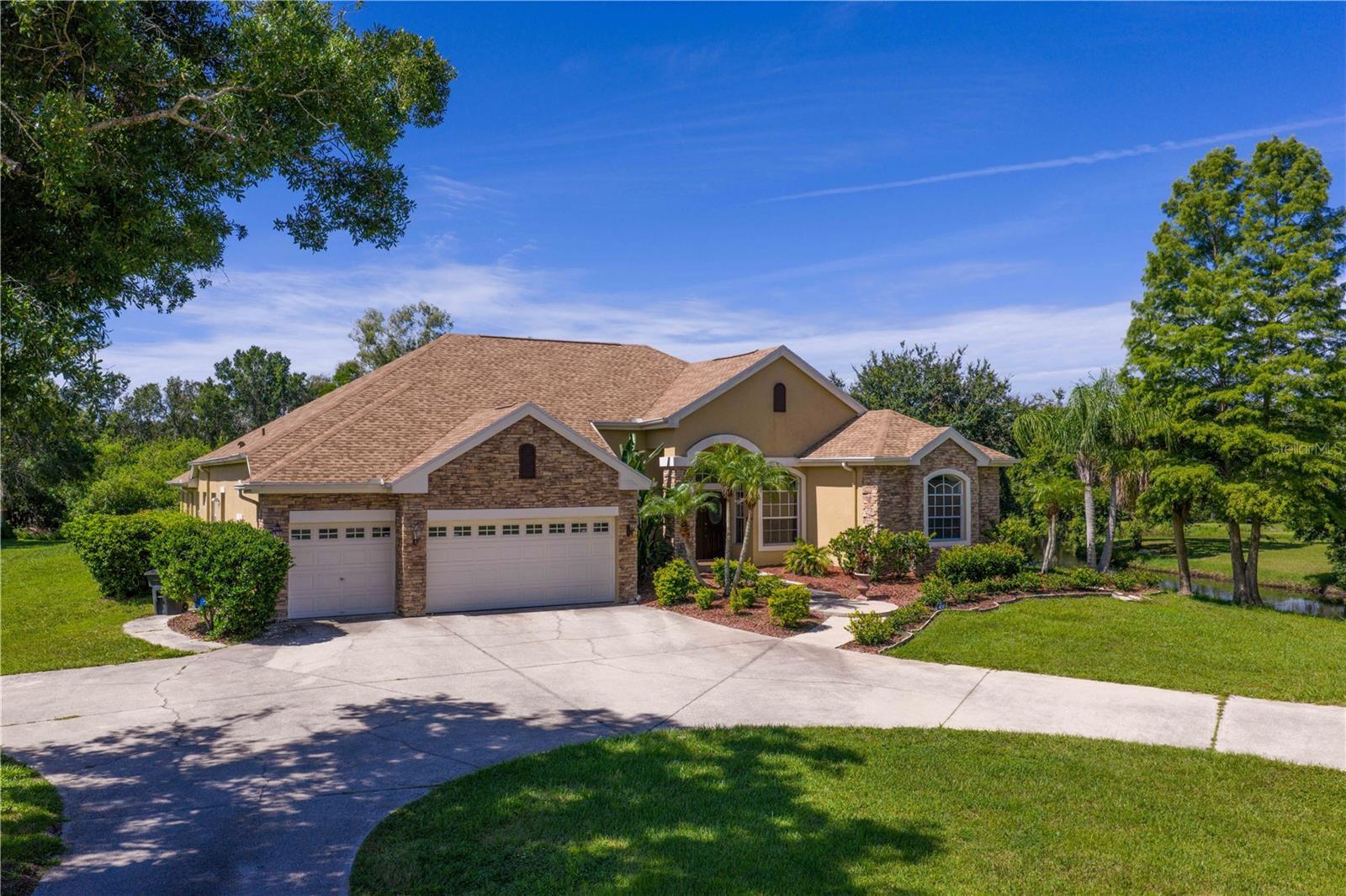 Property Photo: 12532 Twin Branch Acres Road FL 33626