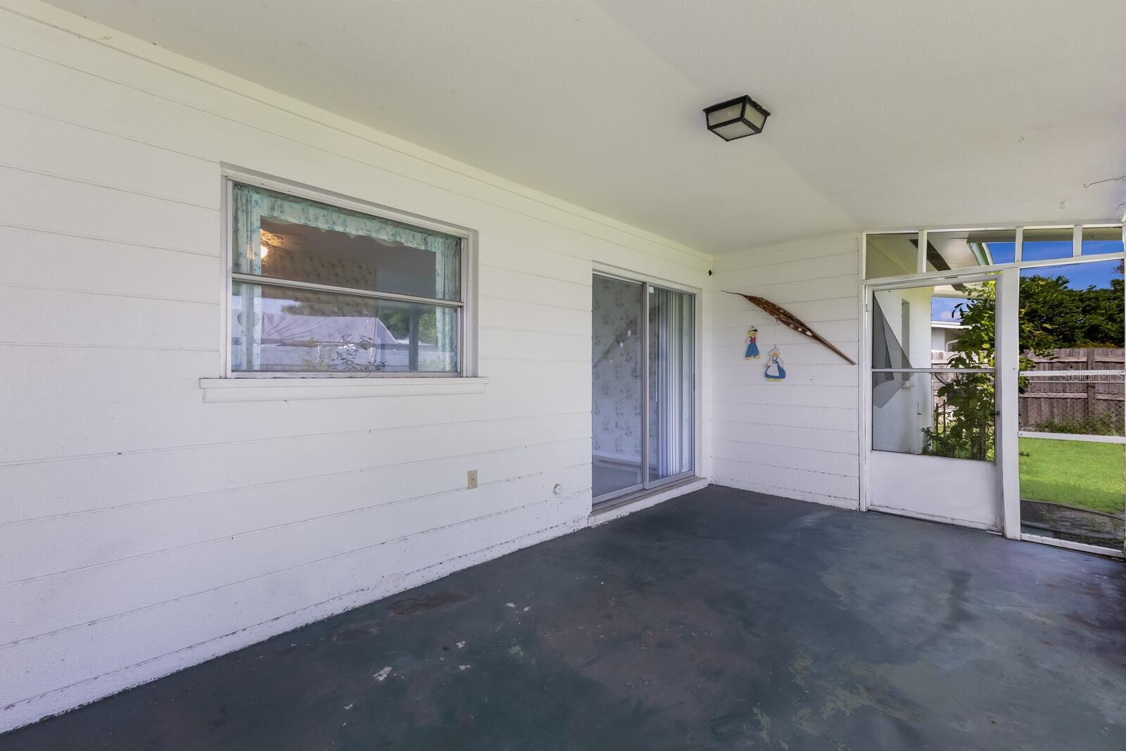 Property Photo: 2814 Southern Parkway W FL 34205