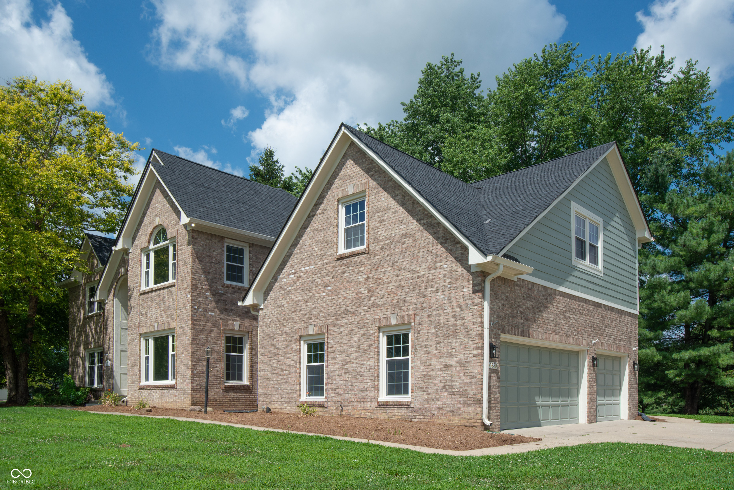 Property Photo: 10630 Thorny Rdg Trace IN 46037