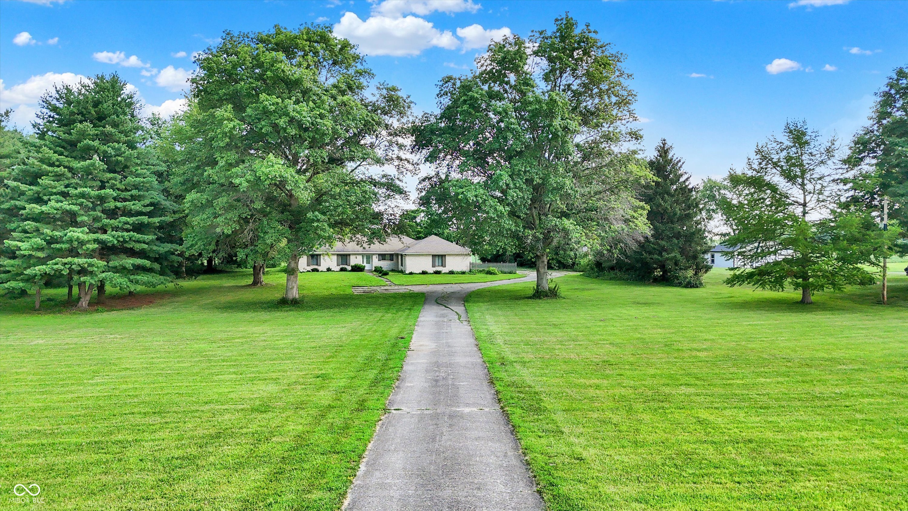 Property Photo: 3280 E 300 S IN 46140