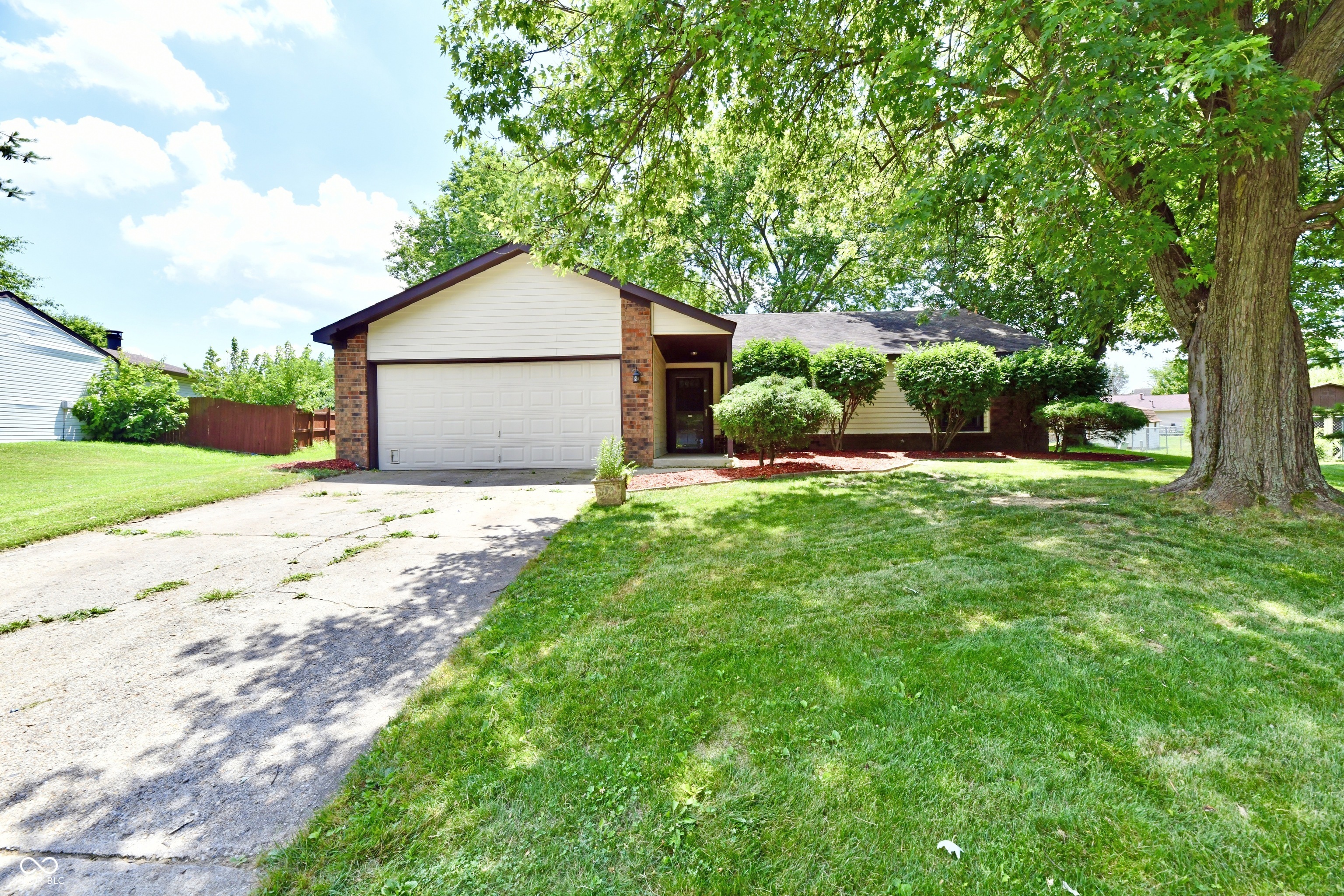 Property Photo: 147 Plymouth Rock Court IN 46142