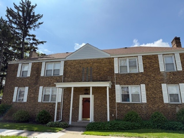 Property Photo: 3608 Jackson Street 1W IL 60104