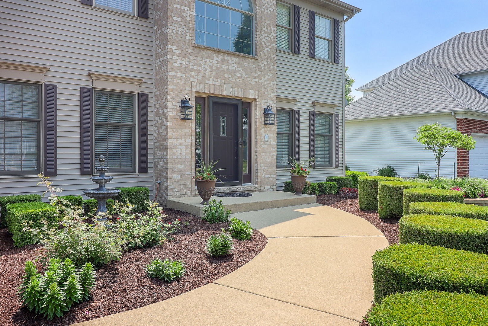Property Photo: 266 Morgan Valley Drive IL 60543
