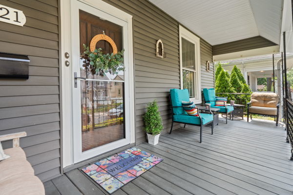 Property Photo: 3621 Vernon Avenue IL 60513