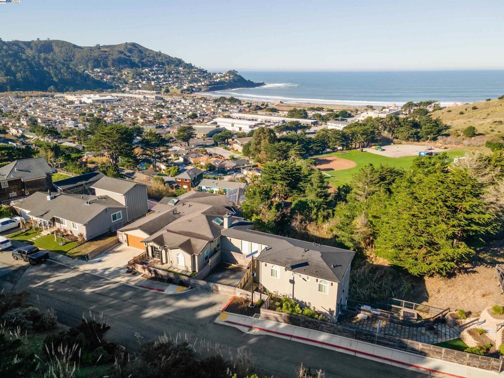 Property Photo: 674 Corona Dr CA 94044