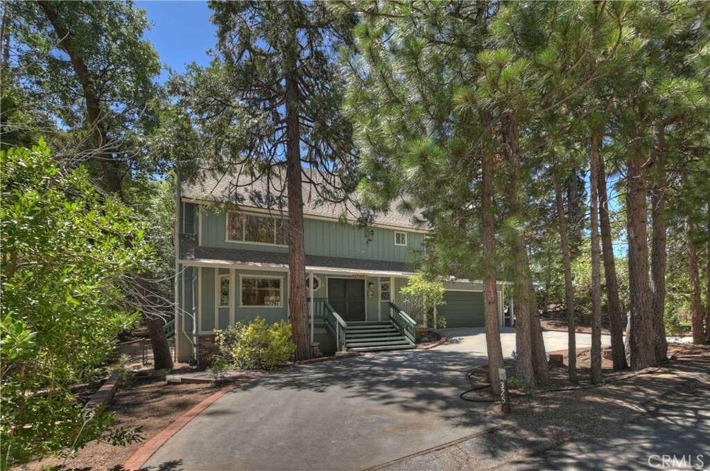 Property Photo: 325 Brentwood CA 92352