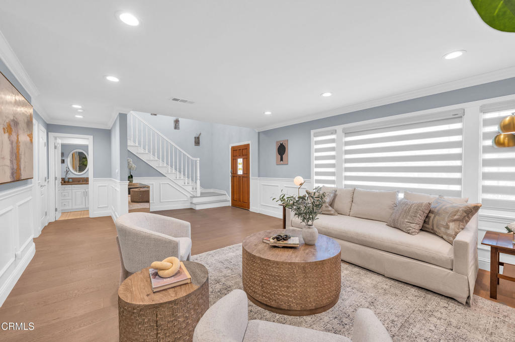 Property Photo:  320 Starlane Drive  CA 91011 