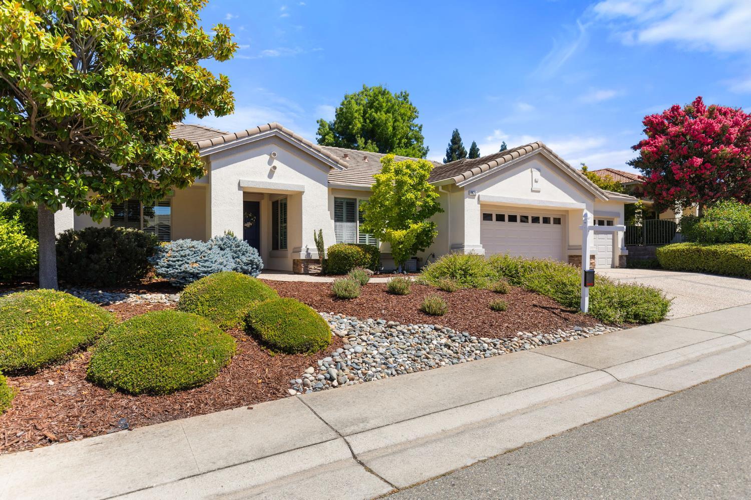 Property Photo: 1422 Stone Hearth Lane CA 95648