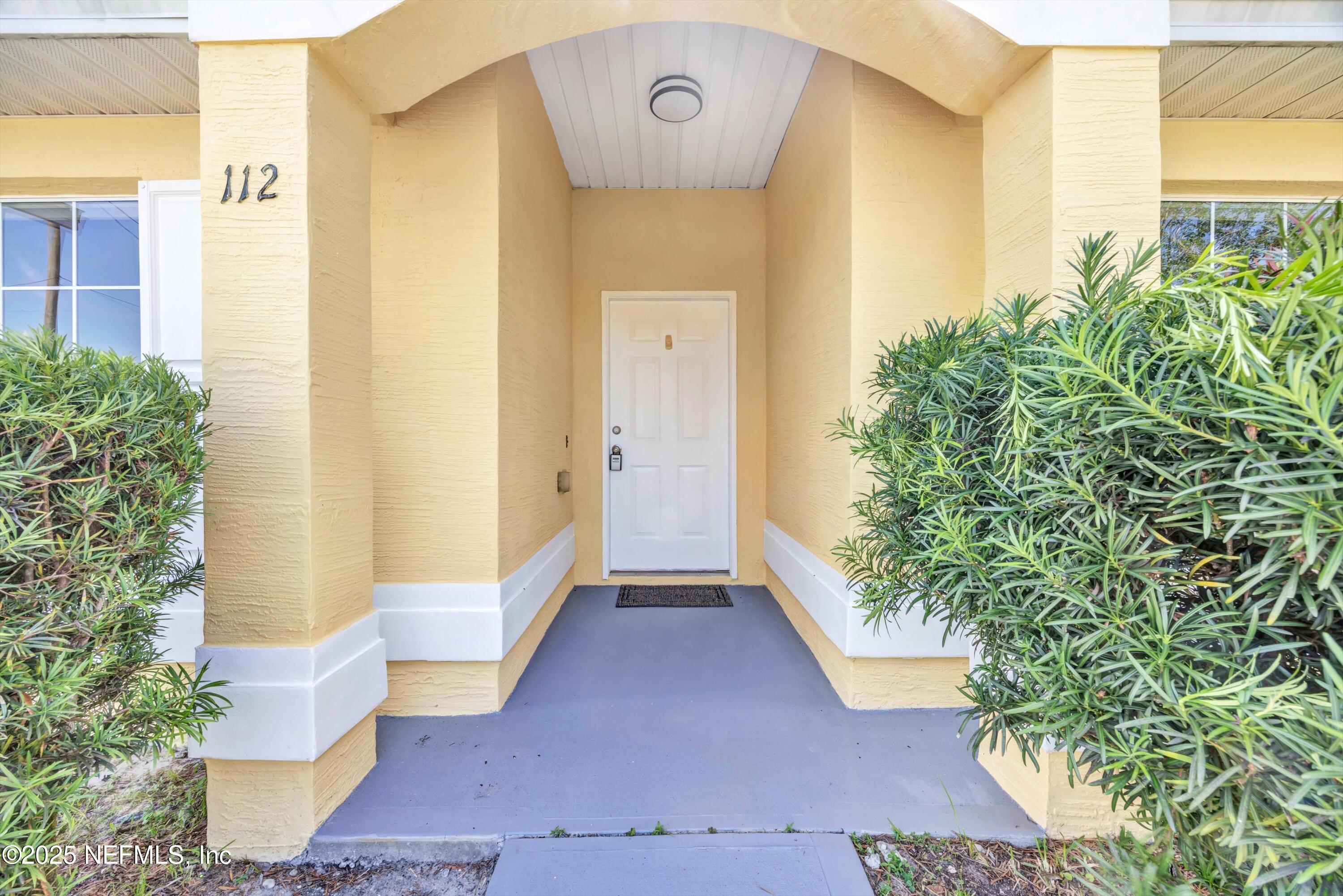 Property Photo: 112 Ulaturn Trail FL 32164