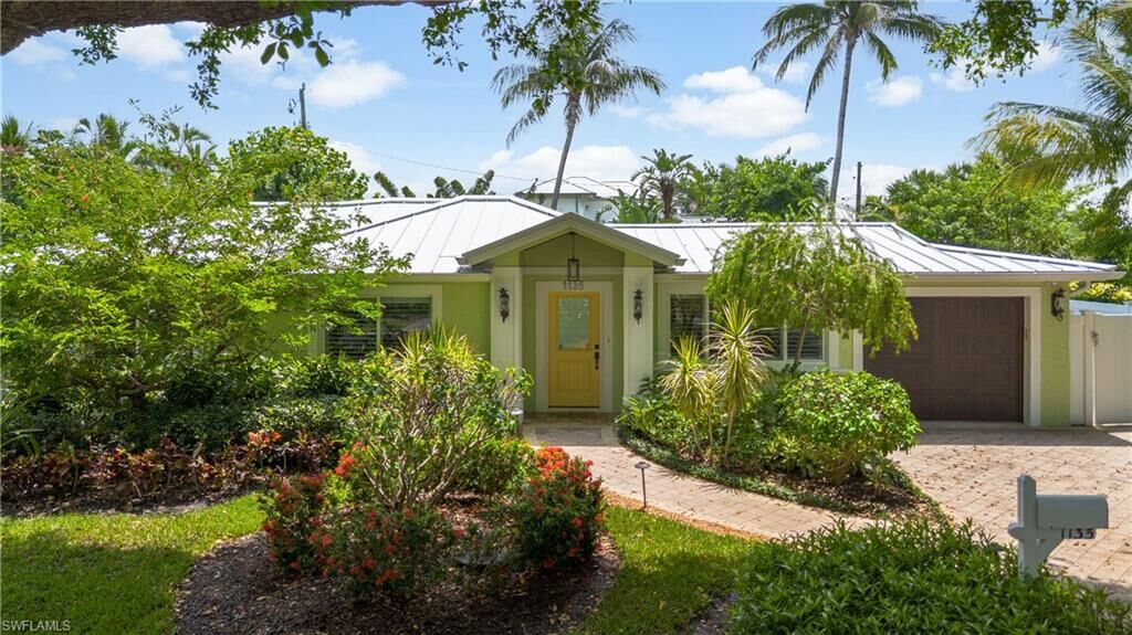 Property Photo: 1135 7th St S FL 34102