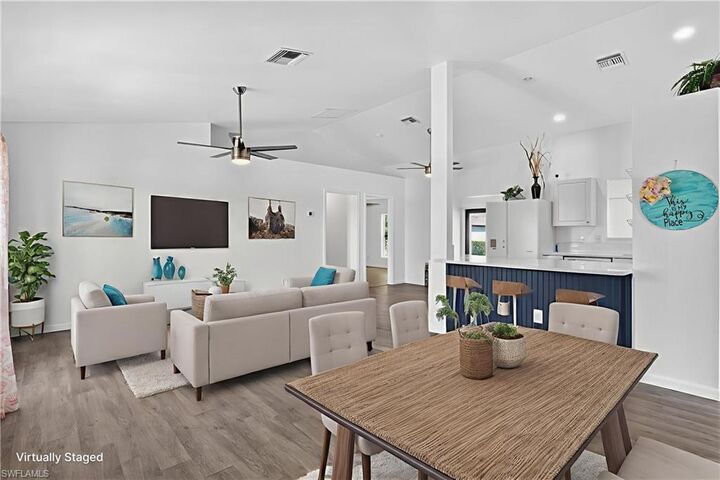Property Photo:  1905 SW 11th St  FL 33991