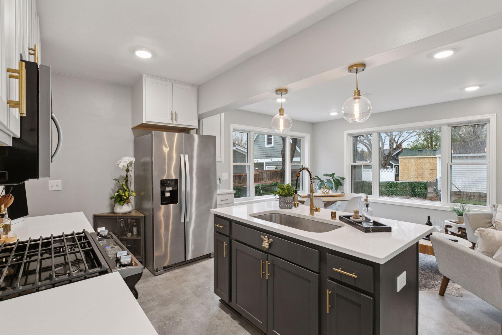 5217 France Avenue S  Minneapolis MN 55410 photo