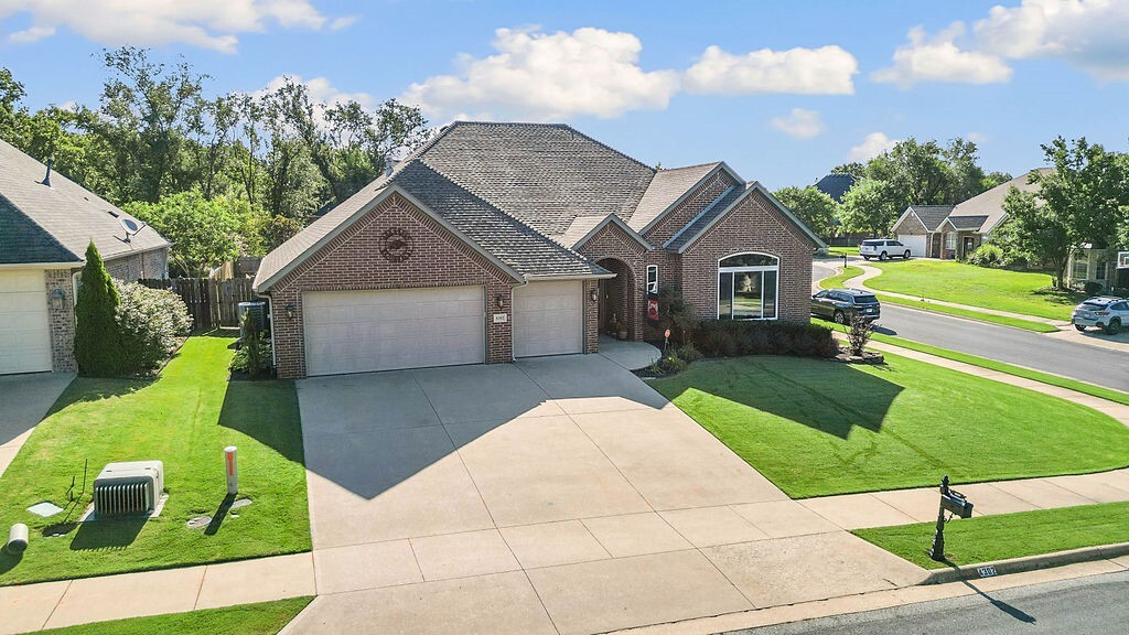4302 Kensington Avenue  Bentonville AR 72712 photo