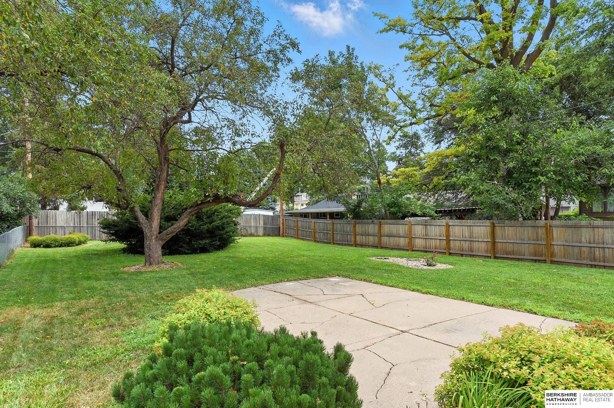 Property Photo: 8218 Castelar Street NE 68124