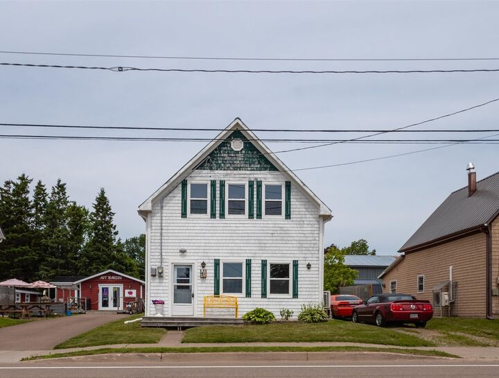 41 Water Street  Georgetown PE C0A 1L0 photo