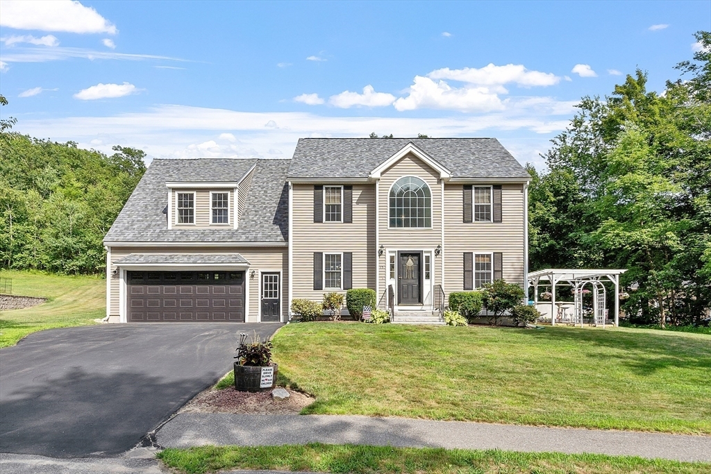 Property Photo: 15 Quarry Ln MA 01420