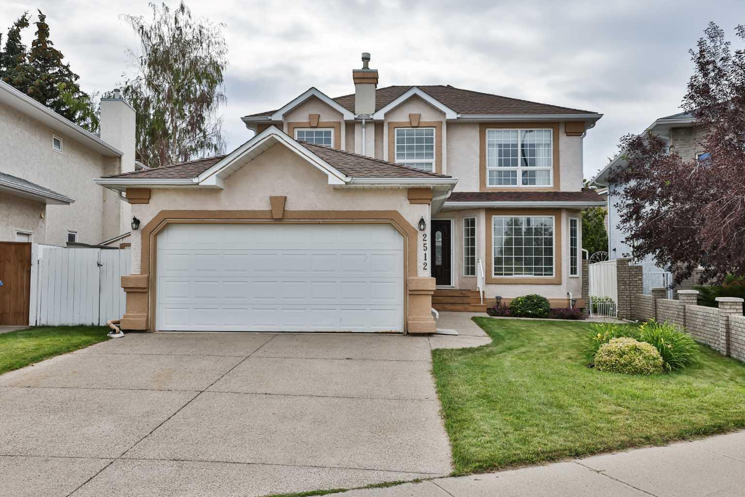 Property Photo: 2512 23 Street S AB T1K 6K2