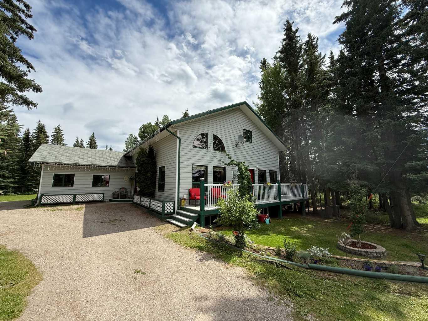 Property Photo:  50519 Hwy 16 E  AB T7V 1X5 